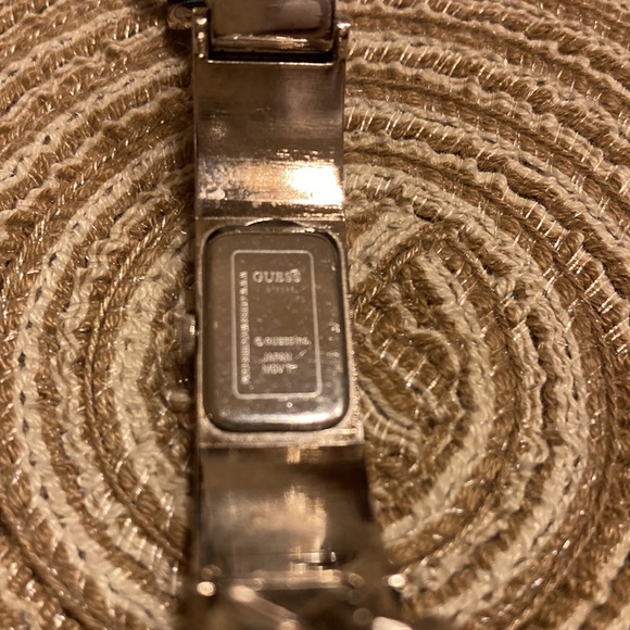 GUESS CHAIN BRACELET WATCH - Picture 4 of 5